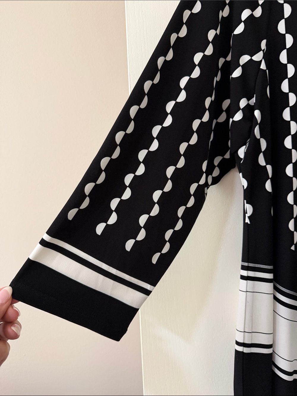 Alfani Black and White Geometric Boatneck Long Sleeve Top - Picture 3 of 4